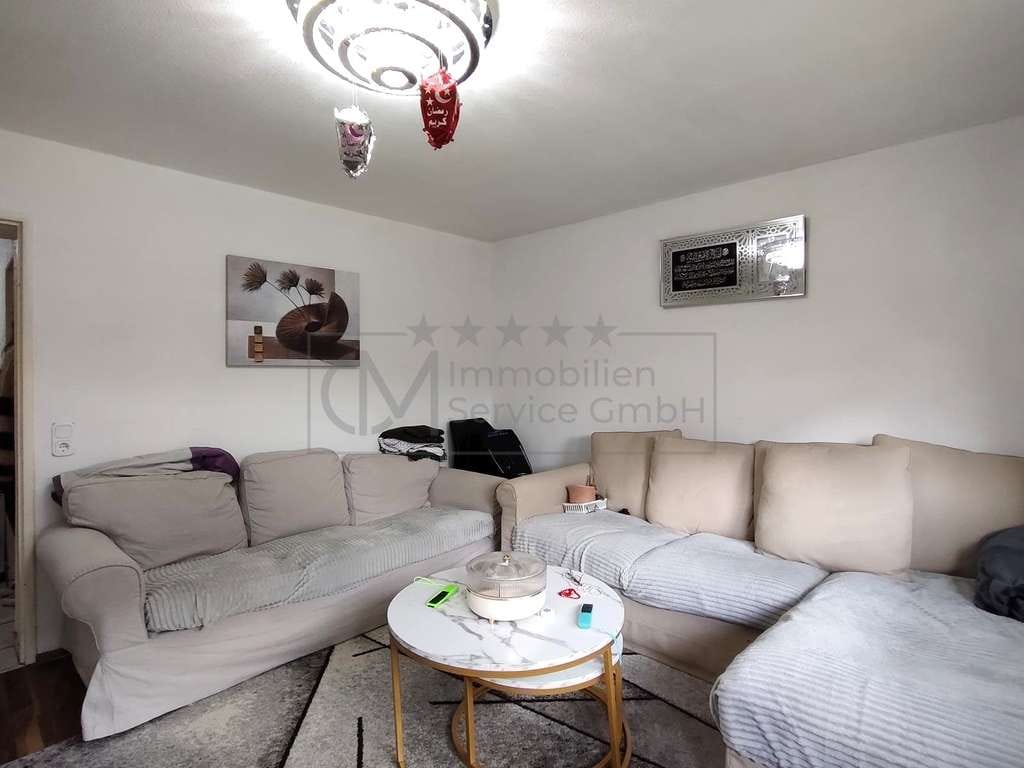Immobilie in Schöneck - Charmante 3-Zimmer-Souterrainwohnung in ruhiger Lage - Bild 2