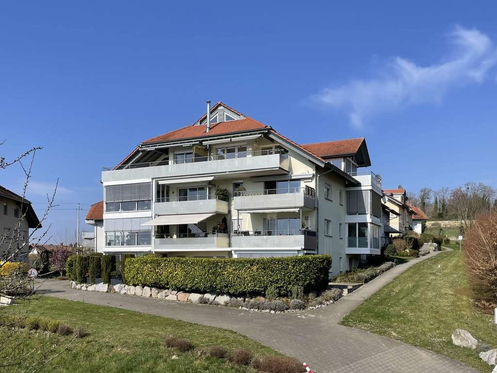 Immobilie in Bad Bellingen -  Exklusive Dachgeschosswohnung in Bad Bellingen- Bamlach - Bild 1