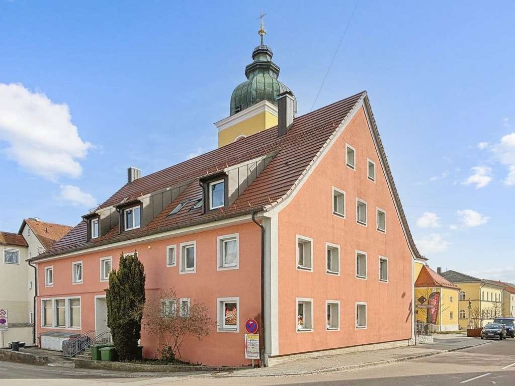 Immobilie in Beratzhausen - Top-Gelegenheit: Vollvermietetes Mehrfamilienhaus mit Gewerbeeinheit in Beratzhausen - Bild 1