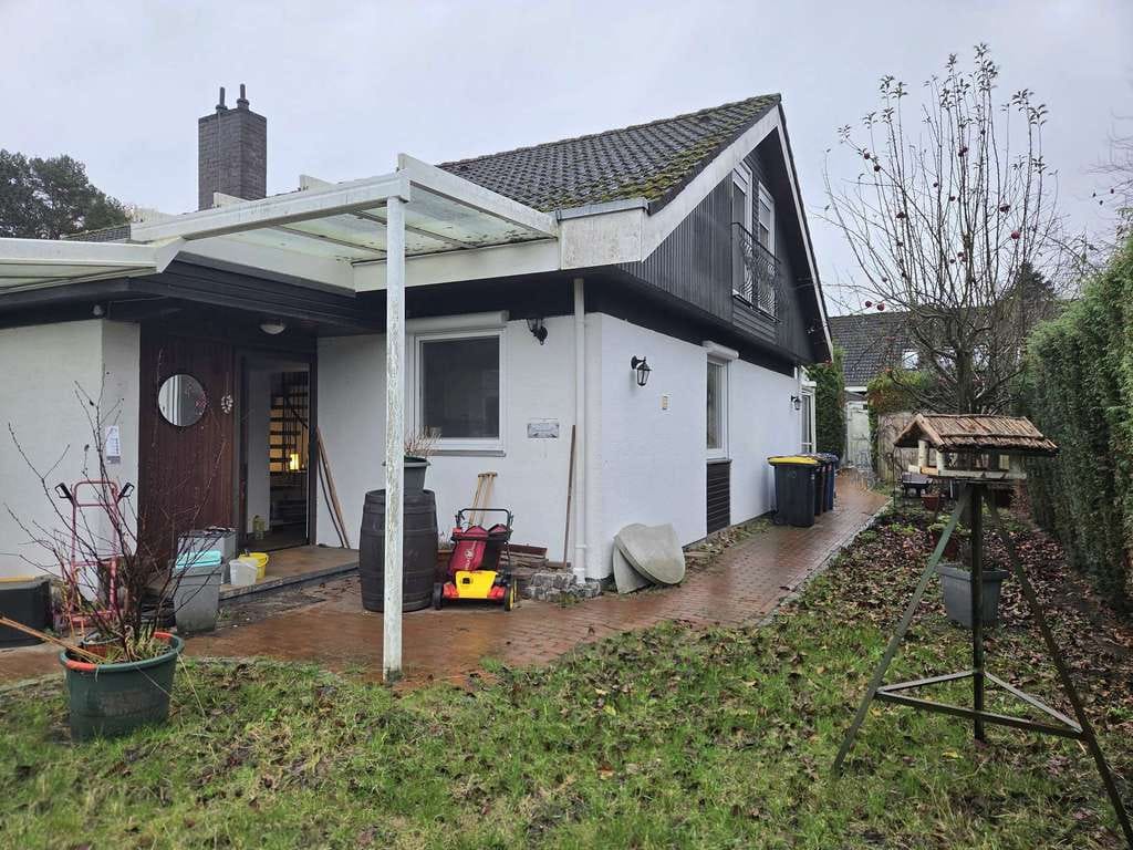 Immobilie in Bad Bevensen - Modernisierte Doppelhaushälfte in Kantors Garten mit Wintergarten und Garage - Bild 2