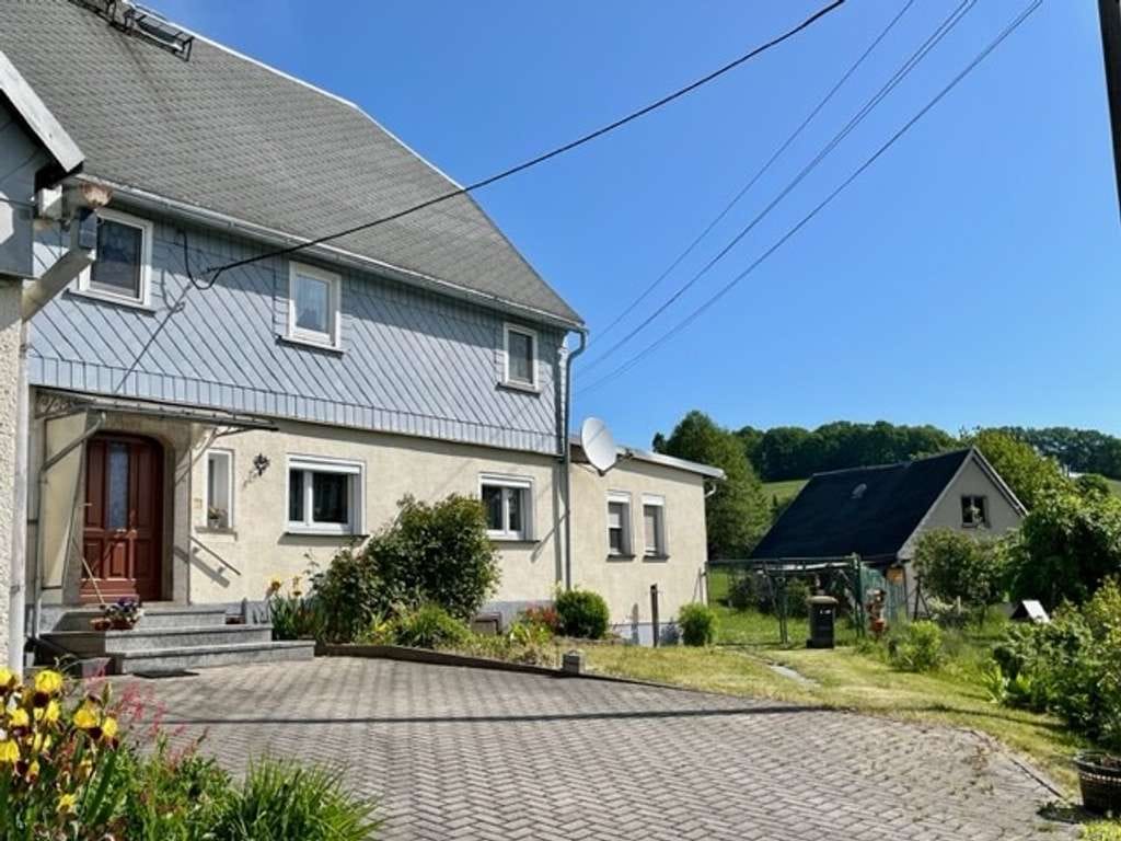 Immobilie in Beiersdorf - Dauerhafte Lebensfreude in schöner Natur und ländlicher Umgebung!
Wohnhaus mit Nebengelass und Gara - Bild 3
