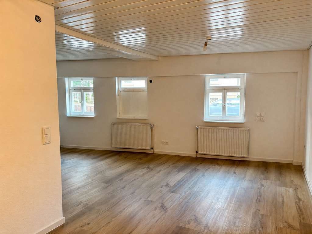 Immobilie in Nürtingen - 2-Zimmer-Wohnung, frisch renoviert - Bild 4