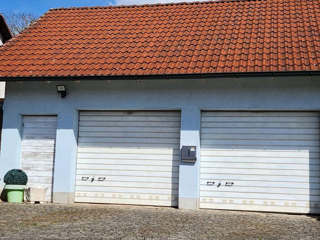 Immobilie in Petersberg - Charmantes Anwesen mit Terrasse und Doppelgarage in ruhiger Lage von Steinau - Bild 3