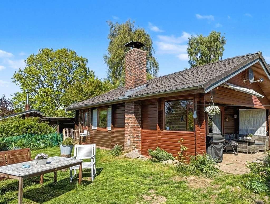 Immobilie in Brekendorf - Dänisches Blockbohlenhaus mit modernem Wohlfühlfaktor in Brekendorf - Bild 2