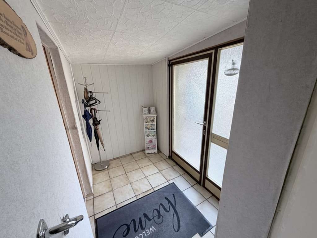 Immobilie in Schwanewede - 2.106m² Grundstück! Großzügiges Ein- bis Zweifamilienhaus mit Wintergarten, Garage & viel Potential - Bild 1