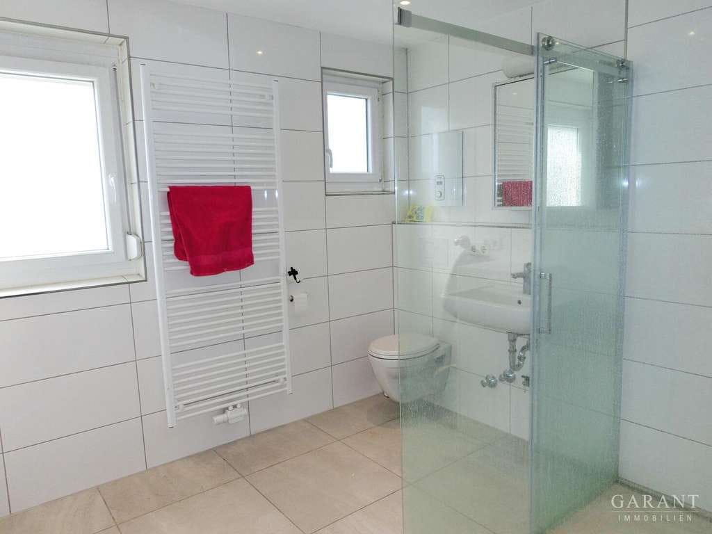 Immobilie in Deizisau - Erstbezug nach Sanierung! Großzügige Doppelhaushälfte mit Gartenanteil, Garage und Dachterrasse - Bild 5