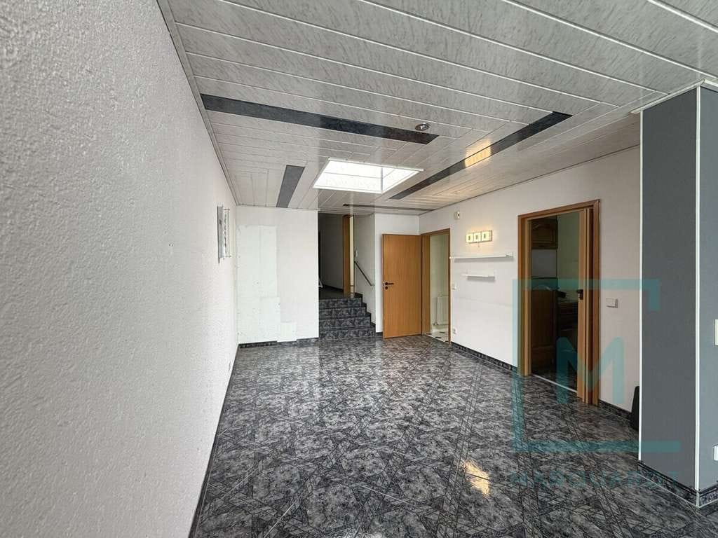 Immobilie in Weinsberg - Große 5,5 Zimmer Terrassenwohnung mit schönem großen Balkon und Garage in ruhiger Lage in Weinsberg - Bild 2