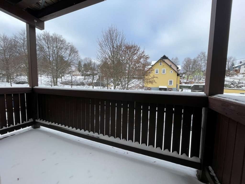 Immobilie in Bärenstein - Für EIGENNUTZER ! Individuell gestaltbare Wohnung im 1. OG - mit Balkon, Garage und Stellplatz! - Bild 1