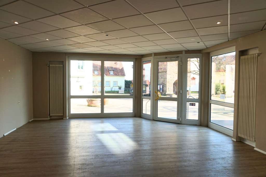 Immobilie in Schweigen-Rechtenbach - Attraktives Mehrfamilienhaus mit Gewerbeanteil - Bild 1