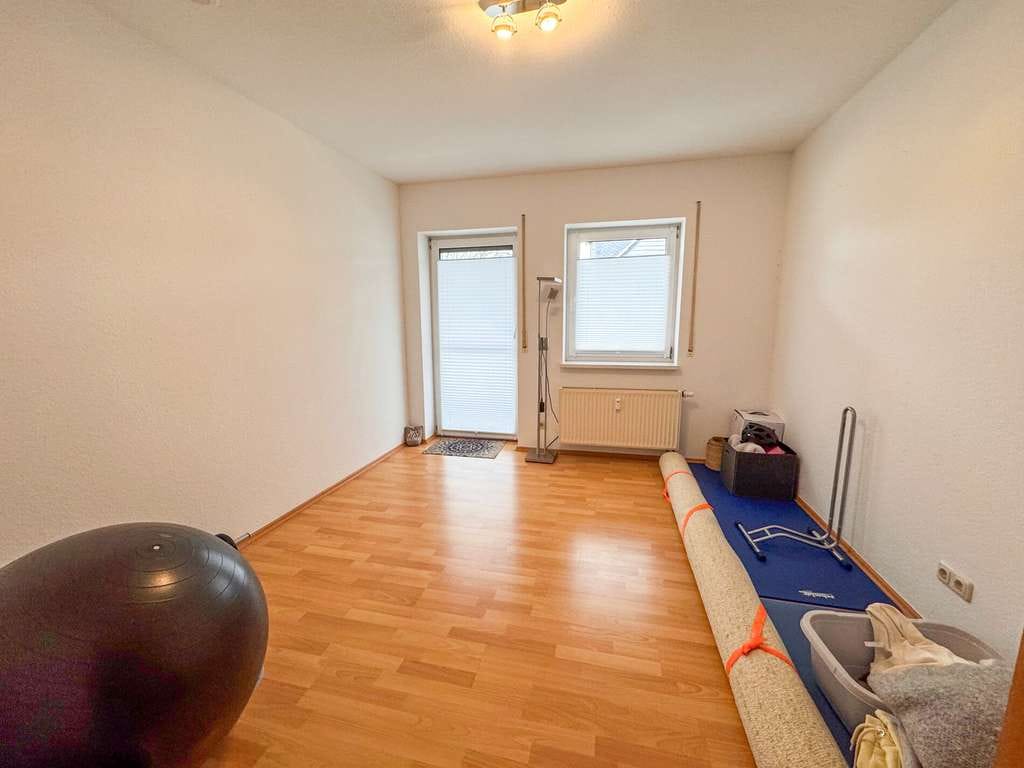 Immobilie in Cölbe - Exklusive 3-Zimmer-Wohnung mit zwei Balkonen, Kellerraum und Stellplatz - Bild 3