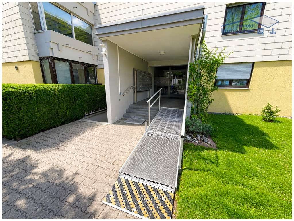 Immobilie in Buchloe - 3-ZKB-Eigentumswohnung über den Dächern von Buchloe mit Südbalkon, Aufzug und TG-Stellplatz - Bild 4