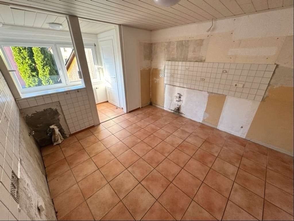 Immobilie in Kohlberg - 1-2-Familienhaus
mit
Ausbaupotential - Bild 4