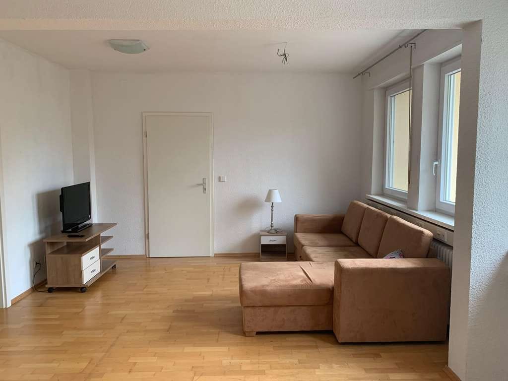 Immobilie in Rheinzabern - Großzügige 2-Zi-EG-Wg mit 28 qm Nebenraum & 2 Stellplätze u. kl. Gartenanteil - Bild 1