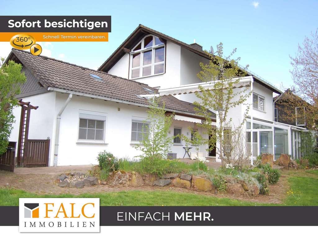 Immobilie in Edertal - +++Großes Einfamilienhaus mit Option für Vermietung, Praxis- oder Büroräume und schönem Garten+++ - Bild 0