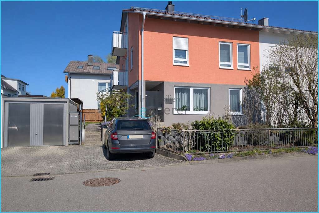 Immobilie in Weißensberg - Immobilien Seegerer: Bezugsfertige DHH mit Ferienwohnung, Garten & flexiblem Wohnkonzept - Bild 1