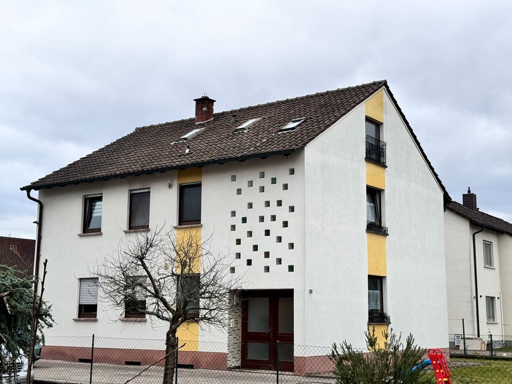 Immobilie in Erlenbach am Main - Geräumiges Zwei-Familienhaus in ruhiger Lage - Bild 0