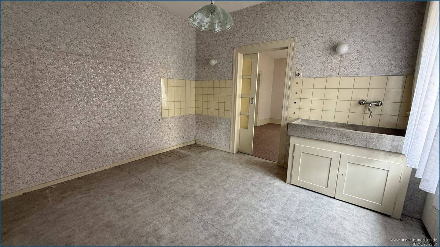 Immobilie in Pfinztal - 1-2 Familienhaus mit Garten, Hof und Garage! **provisionsfrei** - Bild 3