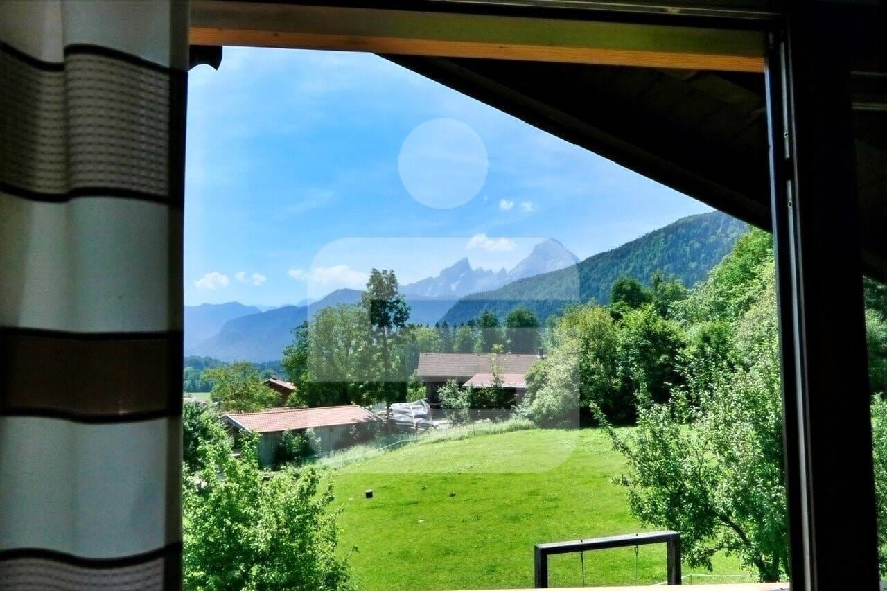 Immobilie in Bischofswiesen - Ruhige Lage - Bester Blick - Dachgeschoss - Bild 2