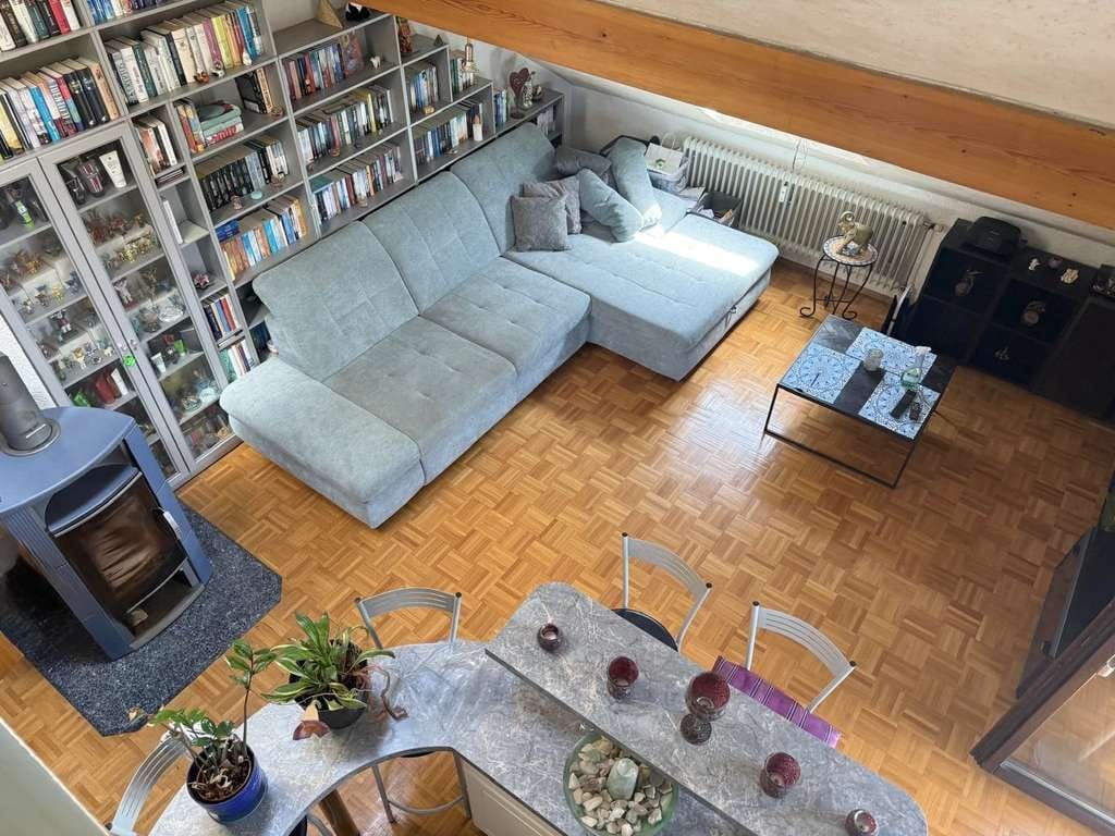 Immobilie in Rheinmünster - Elegante 2-Zimmer Maisonettewohnung am Feldrand nahe Flughafen Baden-Baden mit Balkon und Klimaanlag - Bild 2