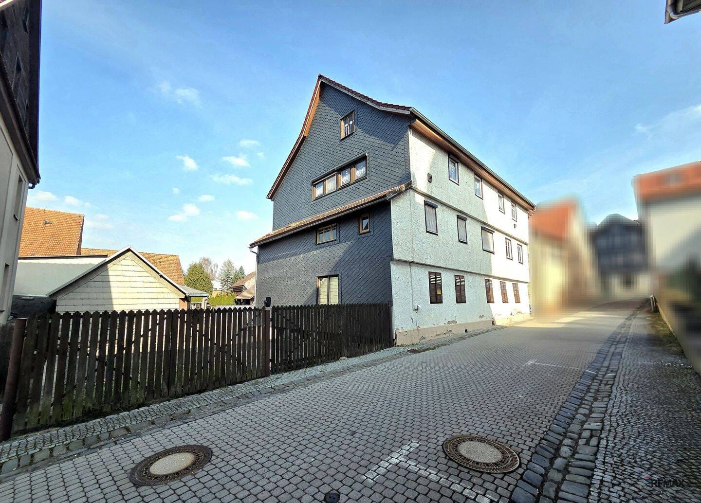 Immobilie in Schalkau - Historisches Mehrfamilienhaus- und Gewerbeobjekt mit großem Grundstück & Entwicklungspotenzial - Bild 4