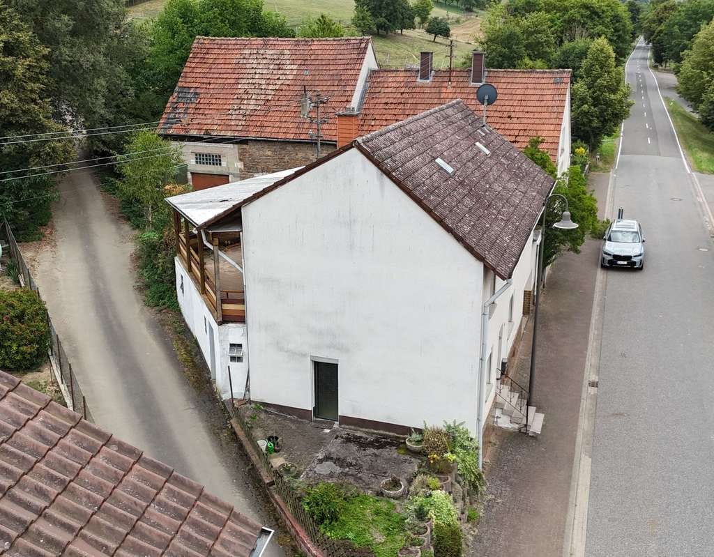 Immobilie in Sankt Alban - Platz für die Familie und Dachterrasse - Bild 1