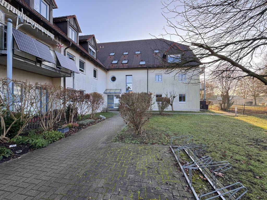 Immobilie in Crossen an der Elster - Anleger aufgepasst! 1-Raum-Wohnung in gepflegter Wohnanlage mit Stellplatz - Bild 2