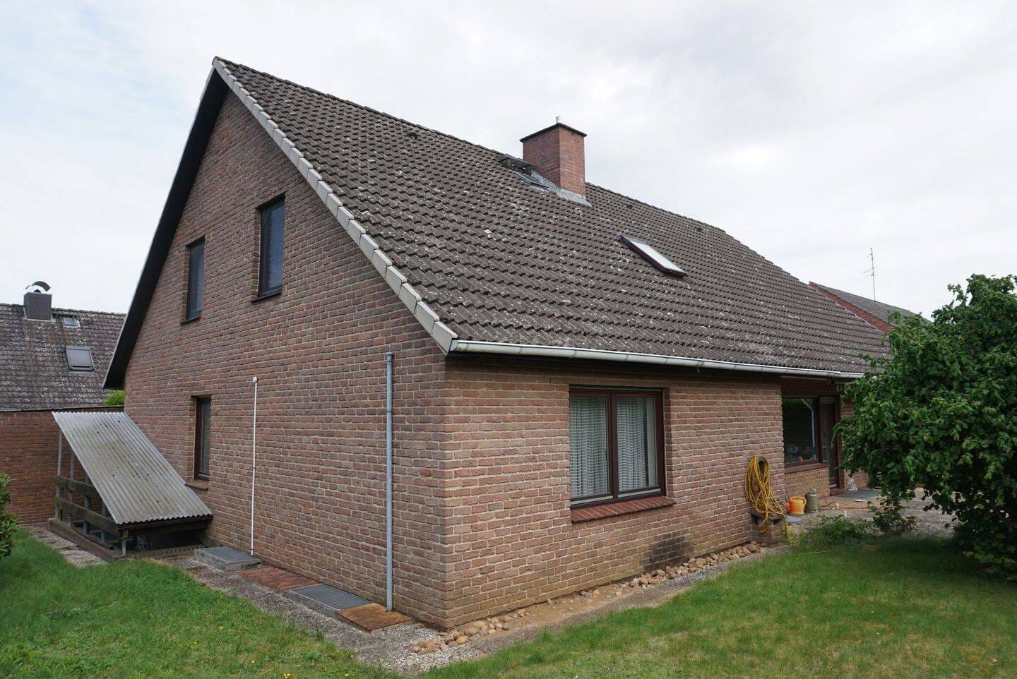 Immobilie in Embsen - Einfamilienhaus ca. 210 m² Wohnfläche mit Einliegerwohnung in 21409 Embsen, 680m² Eigentumsgrundstück, viel Platz für die große Familie  - Bild 4
