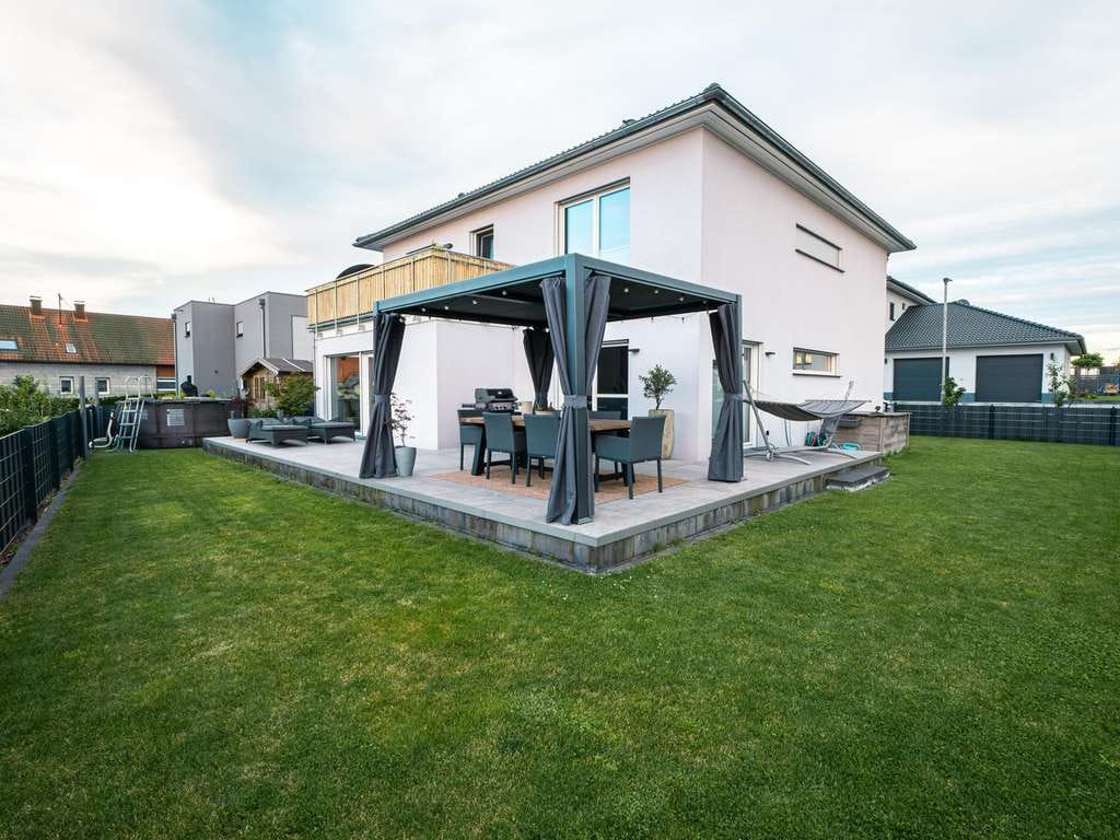 Immobilie in Schmalenberg - Moderne Stadtvilla (Bj. 2020) | A+ | PV & Speicher | Sauna | Waldblick | sofort bezugsfrei - Bild 0