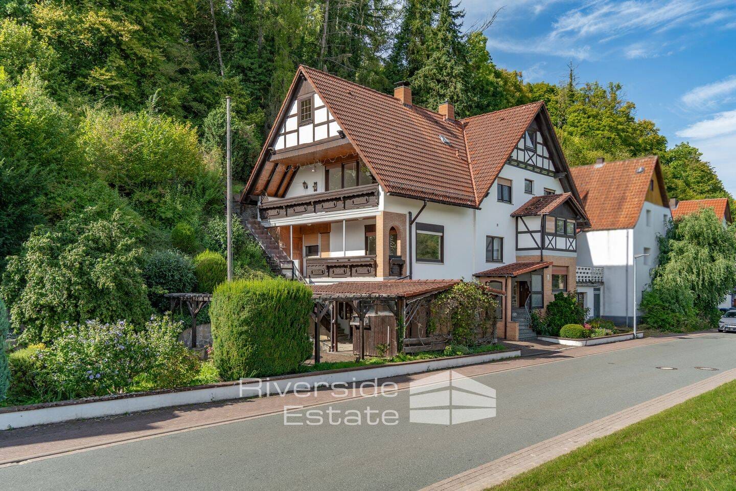 Immobilie in Lügde - Lügde | Großzügiges Einfamilienhaus mit Ausbaupotential und Terrasse - Bild 1