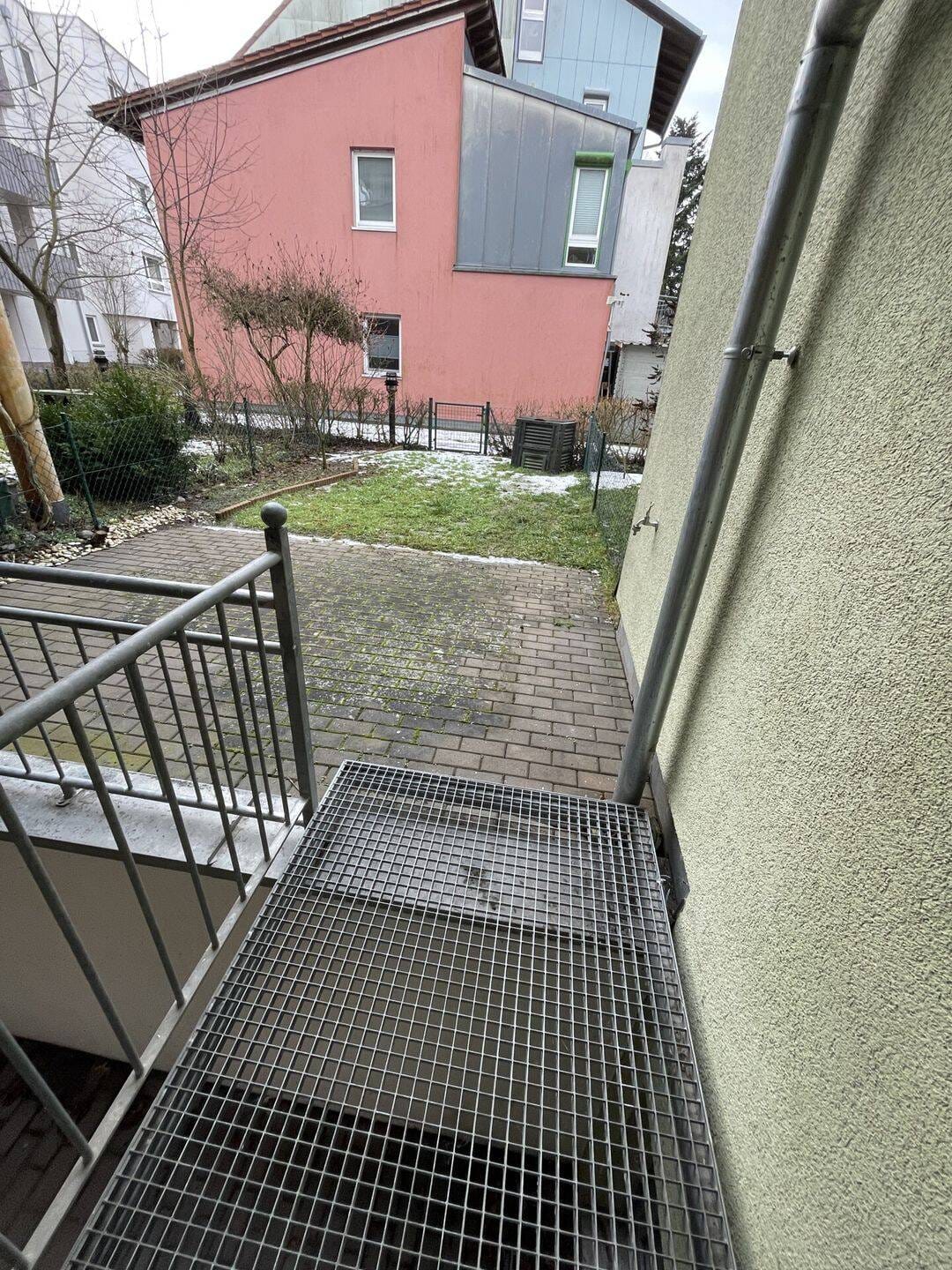 Immobilie in Neuendettelsau - Sehr ruhige 2-Zi-ETW mit Garten in Neuendettelsau! - Bild 2