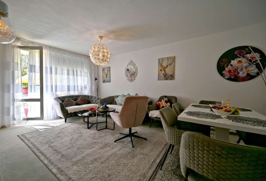 Immobilie in Poing - VERMIETET - solide 2 Zi.-Whg. mit sonnigem Balkon - Bild 1