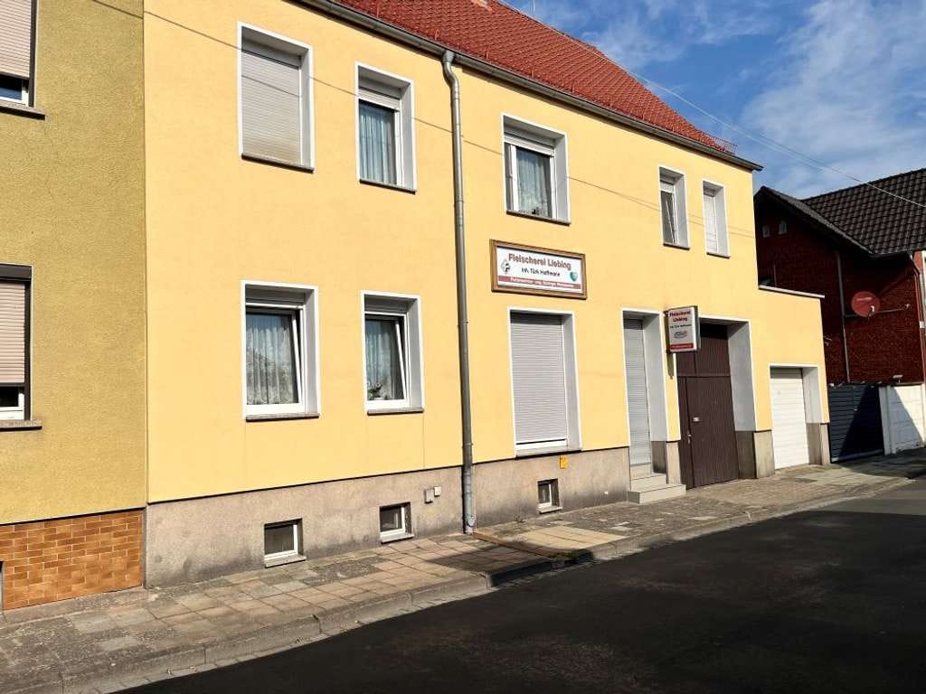Immobilie in Sondershausen - Einfamilienhaus mit viel Platz in den Nebengebäuden in Sondershausen - Bild 0