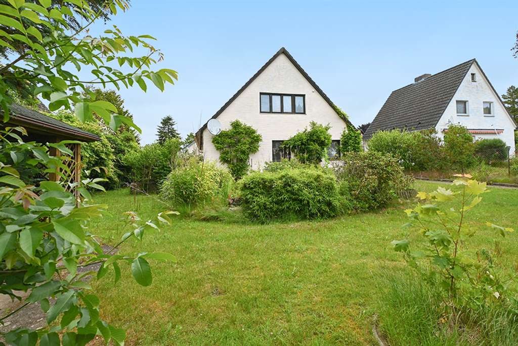 Immobilie in Lankau - Charmantes Einfamilienhaus mit viel Potential auf liebevoll angelegtem Grundstück! - Bild 0