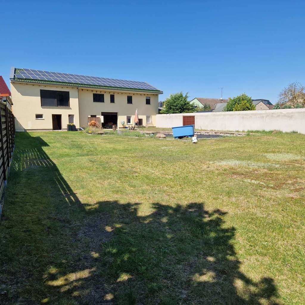 Immobilie in Golzow - Schönes Anwesen mit viel Platz und vielen Möglichkeiten - Bild 2