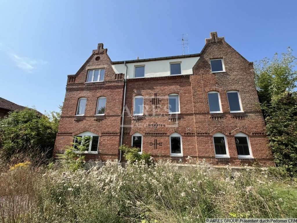 Immobilie in Aschersleben - Mehrfamilienhaus in Aschersleben für nur 315,00EUR/m² - Bild 0