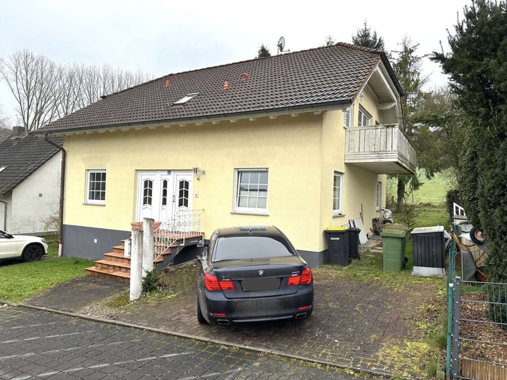 Immobilie in Hirzenhain - Provisionsfrei f. Käufer:
Vermietetes EFH gemischt genutzt - naturnahe Ruhe direkt am Ortsrand - Bild 0