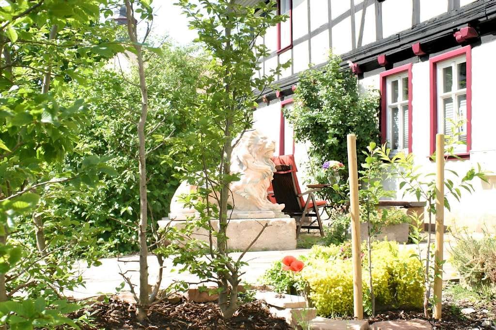 Immobilie in Teistungen - „Renditestarkes Appartementhaus mit Entwicklungspotenzial in zentraler Lage“ - Bild 0
