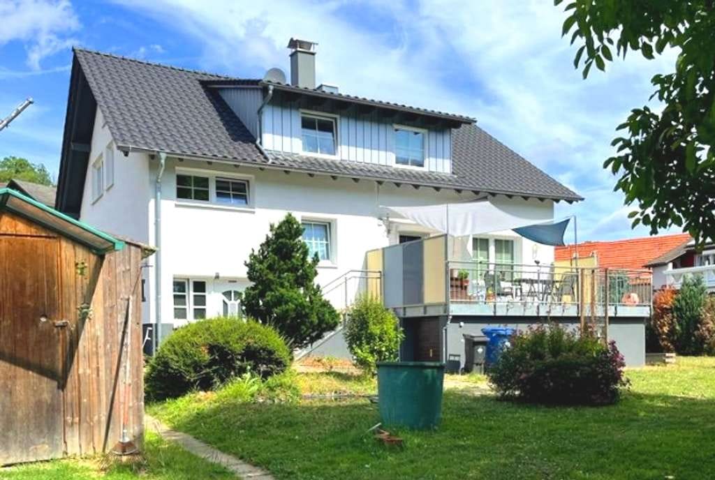 Immobilie in Billigheim - GLOBAL INVEST | Tolles, saniertes Ein- oder Zweifamilienhaus mit riesigem Rasengrundstück - Bild 1