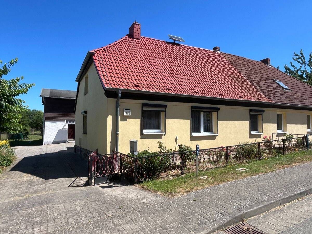 Immobilie in Sommersdorf - Seenähe: Gepflegte Haushälfte mit sanierter Scheune - Kummerower See in ca. 1km.... - Bild 0
