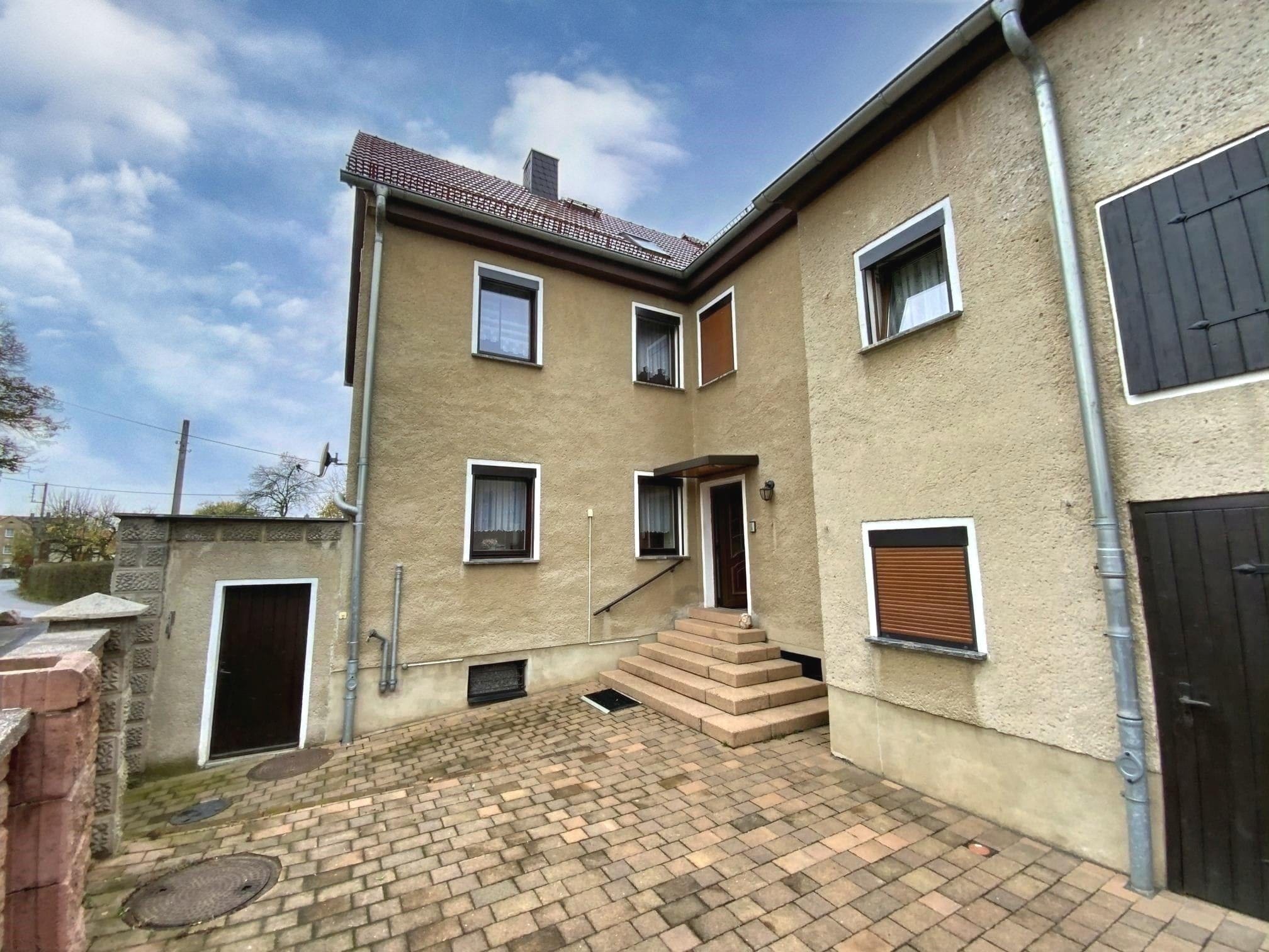 Immobilie in Meuselwitz - Modernisiertes Einfamilienhaus mit vielseitigem Raumkonzept und  großen Gartengrundstück - Bild 0