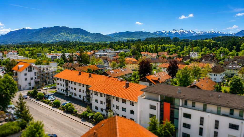 Immobilie in Penzberg - 🅝🅔🅤 | Panoramablick zum VERLIEBEN ❤︎  Großzügige 3-Zimmer-Wohnung im Herzen ❤︎ von Penzberg - Bild 0
