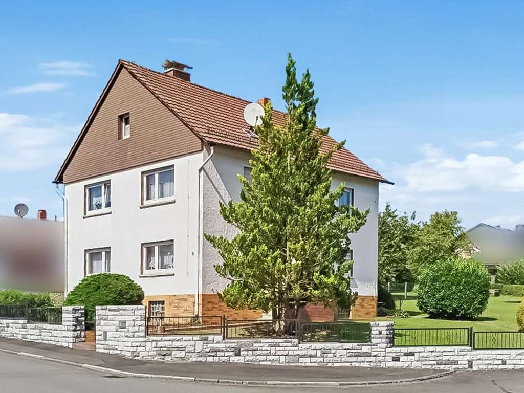 Immobilie in Laubach - 5-6 Zimmer und viele Möglichkeiten: Ein- Zweifamilienhaus in Laubach-Ruppertsburg - Bild 0