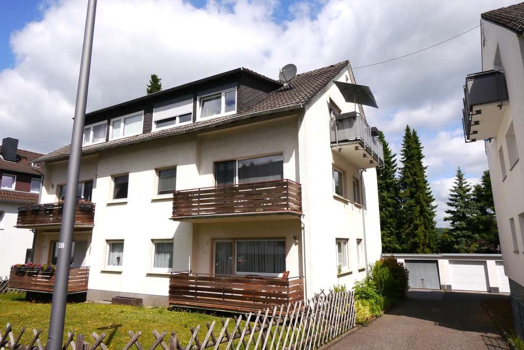 Immobilie in Taunusstein - Attraktive Kapitalanlage: Vollvermietetes 6-Parteien-Haus in Taunusstein-Bleidenstadt - Bild 0