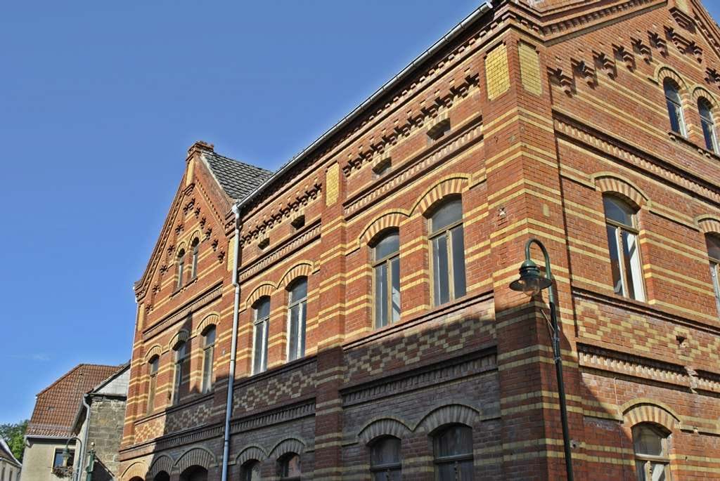 Immobilie in Bad Bibra - KAPITAL-ANLAGE ! Im Herzen der Stadt - Wunderschönes MFH / Wohn- & Geschäftshaus, WFl. 363 m² - Bild 4