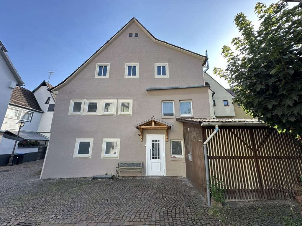 Immobilie in Obernburg am Main - Historisches kernsaniertes Wohnhaus unter Denkmalschutz mit Sauna in der Altstadt von Obernburg - Bild 0
