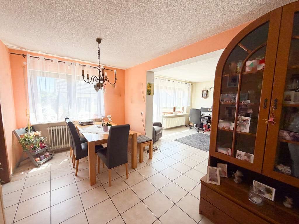 Immobilie in Künzelsau - Mehrfamilienhaus mit Nebengebäuden und großem Grundstück – ideal für Pferdehalter - Bild 3