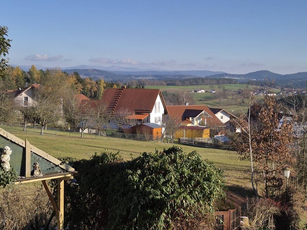 Immobilie in Zandt - Provisionsfrei! Einfamilienhaus mit ELW und unverbaubarer Fernsicht in Südhanglage bei Zandt - Bild 1