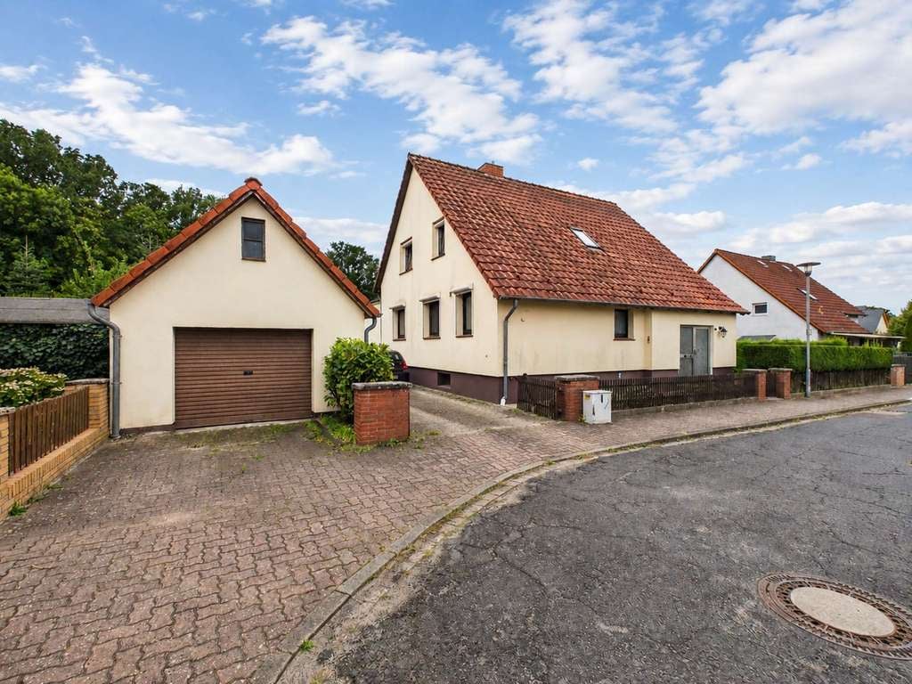 Immobilie in Lehre - Gepflegtes und gut gelegenes Wohnen in Lehre | 1000m² | 7 Zimmer | Glasfaser | Garage - Bild 1