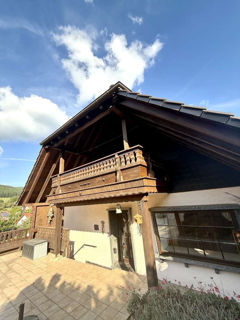 Immobilie in Bosenbach - Liebevoll gepflegtes Wohnhaus mit großem Grundstück - Bild 3