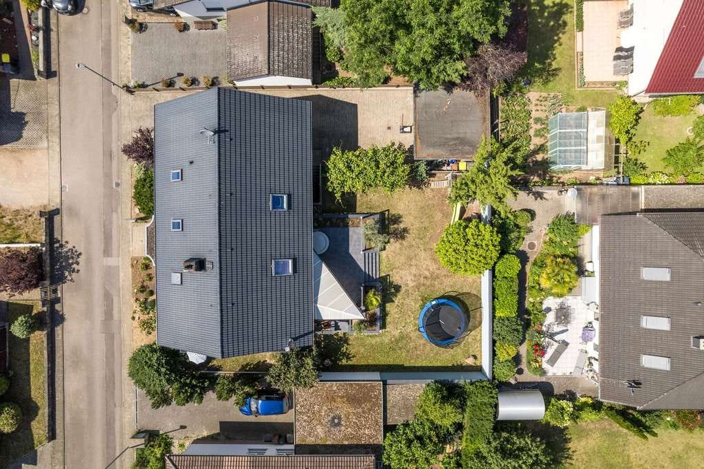 Immobilie in Grolsheim - Gebotsverfahren bis 12.07.2026! Freistehendes Zweifamilienhaus mit Garten im wunderschönen Grolsheim - Bild 3